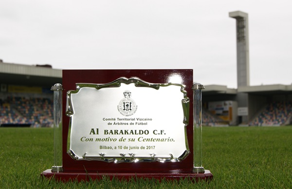 placa-centenario-comité-arbitrosweb